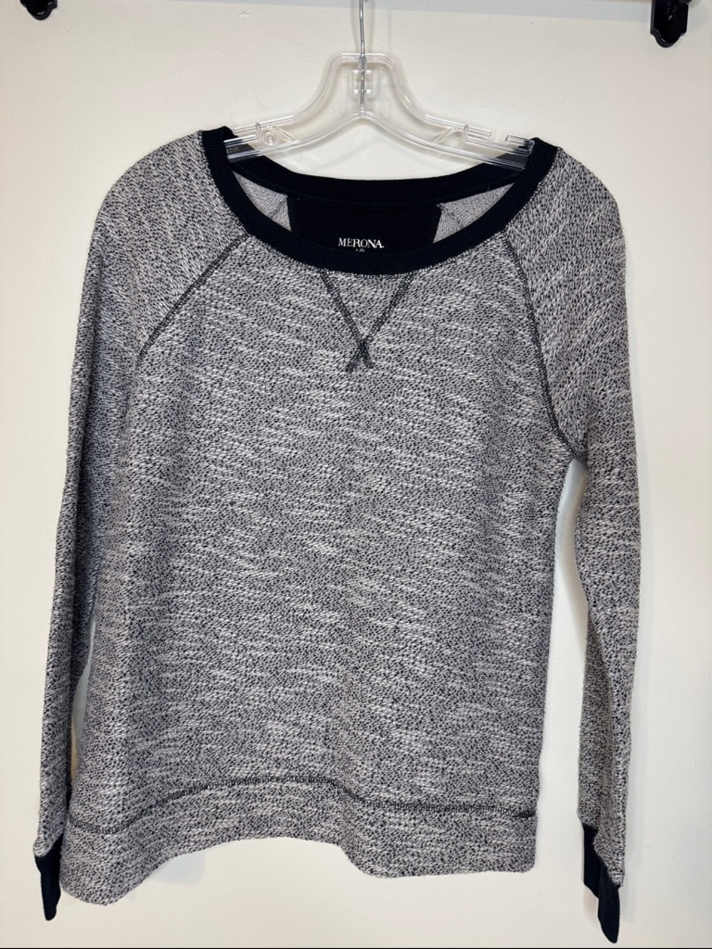 Merona Black and Gray Marled Crewneck Sweatshirt - L